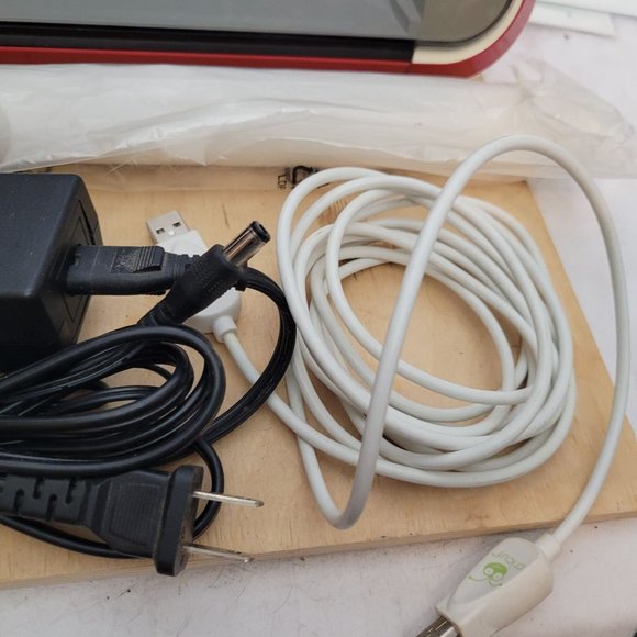 Brother Scan N Cut CM100 Red White With Extras Mats Pens Blades READ DESCRIPTION - Picture 8 of 16